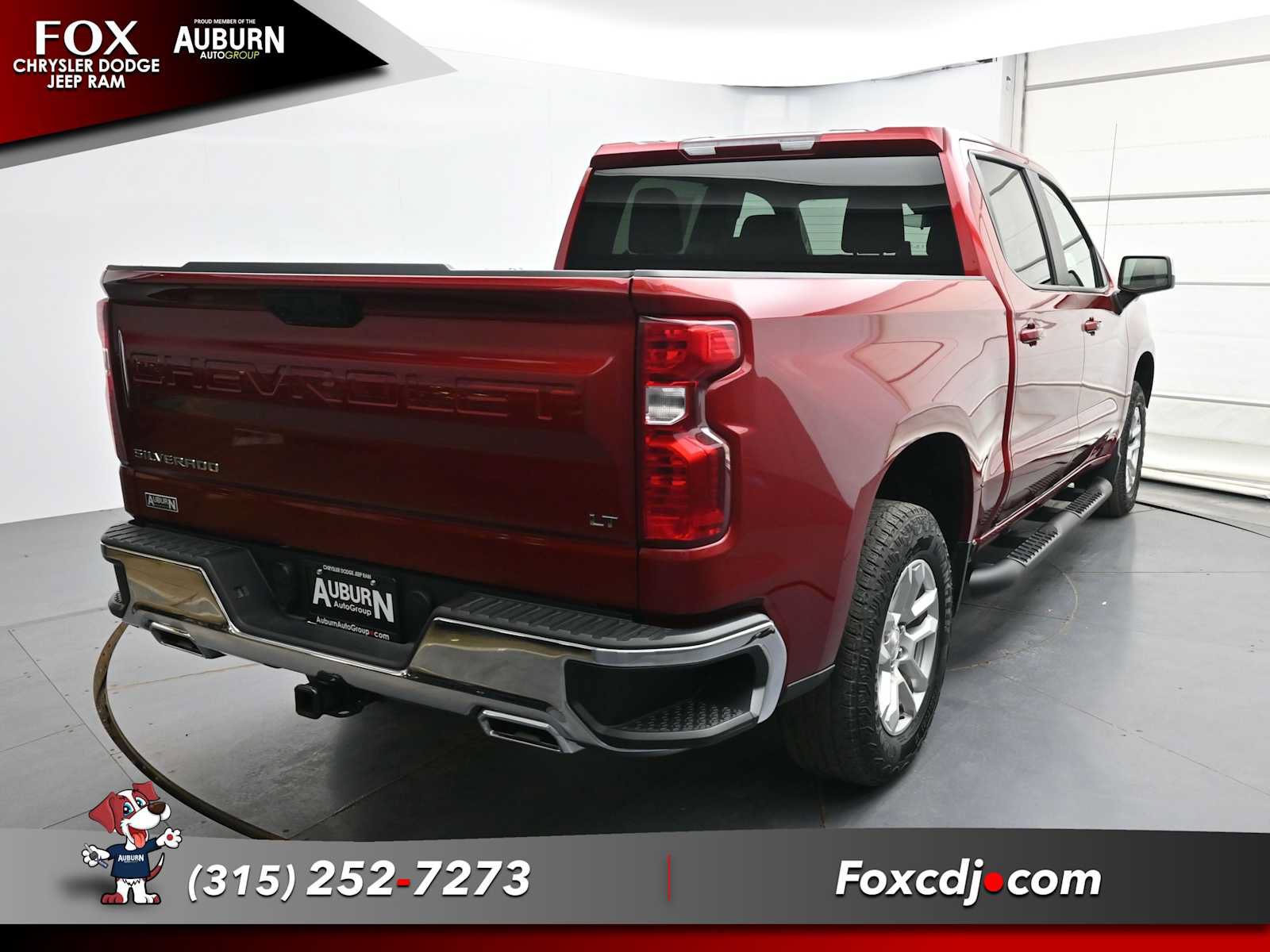Used 2024 Chevrolet Silverado 1500 LT AWD/4WD image 16
