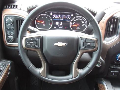 Used 2023 Chevrolet Silverado 3500 High Country AWD/4WD image 28