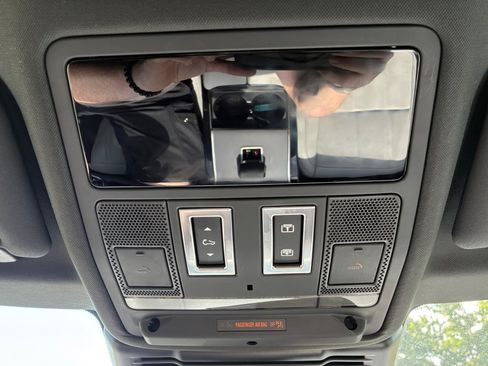 Certified 2026 Land Rover Range Rover Evoque S AWD/4WD image 20