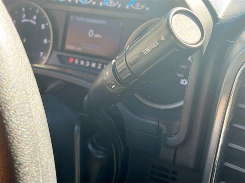 Used 2019 Ford F350 XLT w/ XLT Premium Package image 16