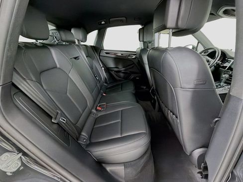 Certified 2021 Porsche Macan AWD/4WD image 26