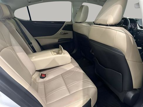Used 2019 Lexus ES 350 w/ Accessory Package 2 FWD image 25