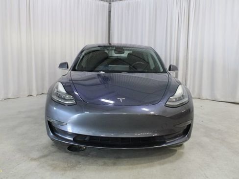 Used 2018 Tesla Model 3 Long Range RWD image 36
