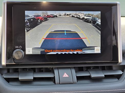 Certified 2025 Toyota RAV4 LE image 19