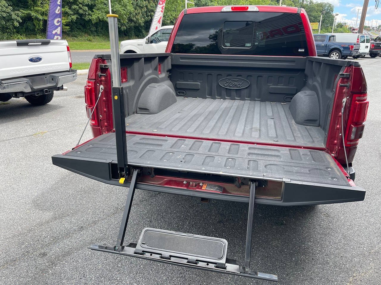Used 2016 Ford F150 Platinum w/ Equipment Group 701A Luxury AWD/4WD image 8