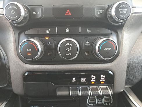 Used 2019 RAM 1500 Big Horn AWD/4WD image 21