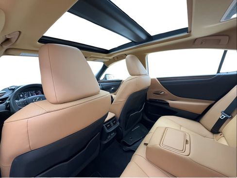 Used 2022 Lexus ES 350 w/ Premium Package FWD image 19
