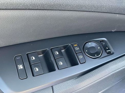 New 2026 Kia Sportage EX FWD image 26