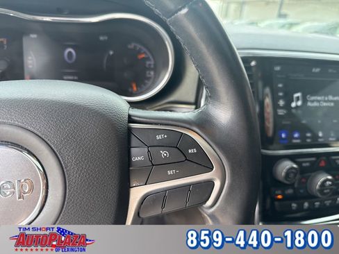 Used 2022 Jeep Grand Cherokee Limited RWD image 16