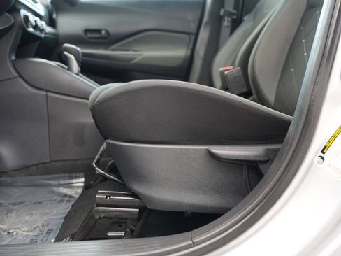 Used 2020 Nissan Kicks S FWD image 15