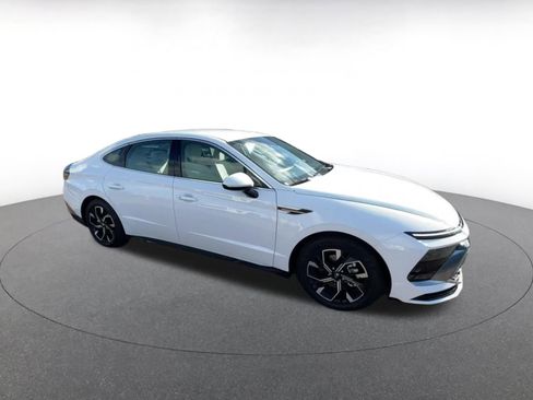 Used 2025 Hyundai Sonata SEL image 2