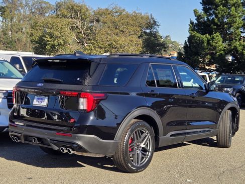 New 2026 Ford Explorer ST w/ Sun And Sound Package image 4