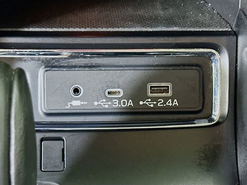 Used 2023 Subaru Ascent Limited w/ Technology Package image 31