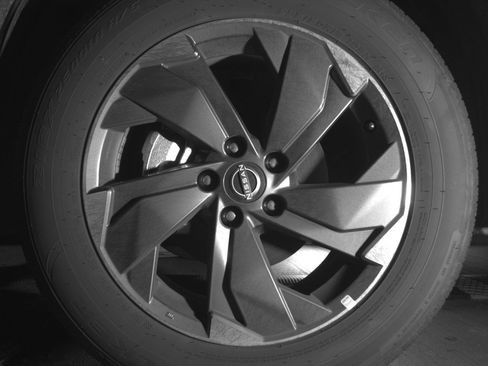 Used 2025 Nissan Rogue SV image 12