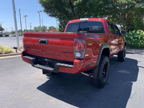 Used 2017 Toyota Tacoma TRD Pro AWD/4WD image 8
