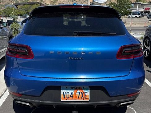 Certified 2017 Porsche Macan AWD/4WD image 6
