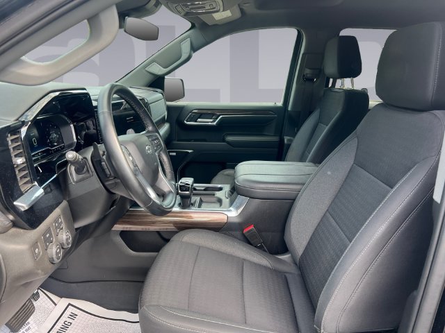 Used 2023 Chevrolet Silverado 1500 RST w/ Convenience Package II AWD/4WD image 10