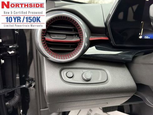 New 2026 Chevrolet Trax RS w/ Sunroof Package image 18