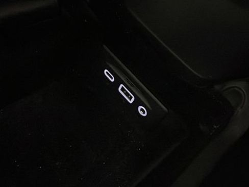 Used 2020 Chevrolet Corvette Stingray Preferred Cpe w/ 2LT Preferred Equipment Group RWD image 33