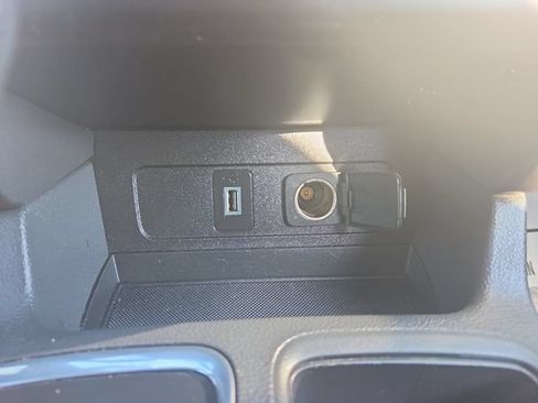 Used 2018 Ford Escape SE w/ SE Sync 3 Package FWD image 18