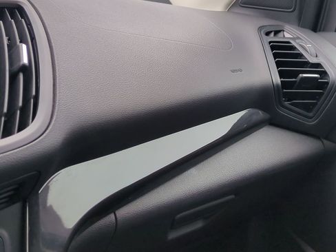 Used 2017 Ford Escape SE w/ Equipment Group 201A image 20