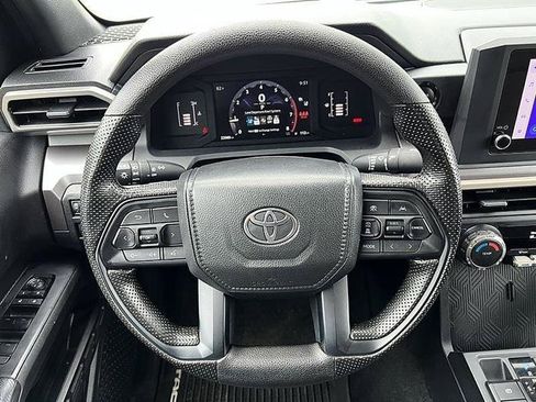 Used 2024 Toyota Tacoma SR5 AWD/4WD image 24