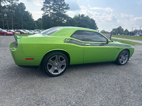 Used 2011 Dodge Challenger R/T RWD image 14
