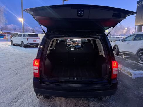 Used 2015 Jeep Patriot Latitude image 26