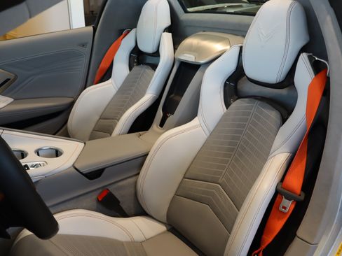Used 2026 Chevrolet Corvette Z06 RWD image 18