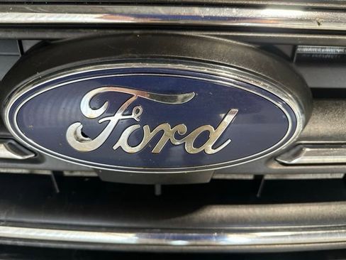 Used 2020 Ford Transit 250 Medium Roof w/ Exterior Upgrade Package RWD image 25