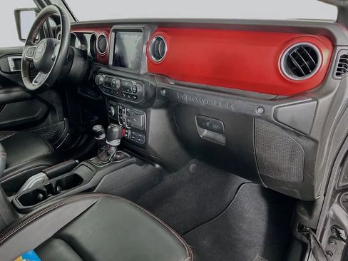 Used 2021 Jeep Wrangler Unlimited Rubicon w/ Xtreme Recon 35" Tire Package image 28