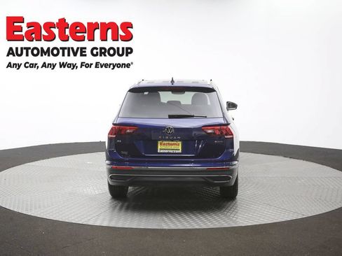 Used 2022 Volkswagen Tiguan SE w/ Panoramic Sunroof Package AWD/4WD image 37