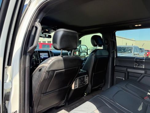 Used 2020 Ford F450 Platinum w/ FX4 Off-Road Package AWD/4WD image 8