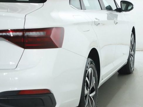 Certified 2024 Volkswagen Jetta S FWD image 44