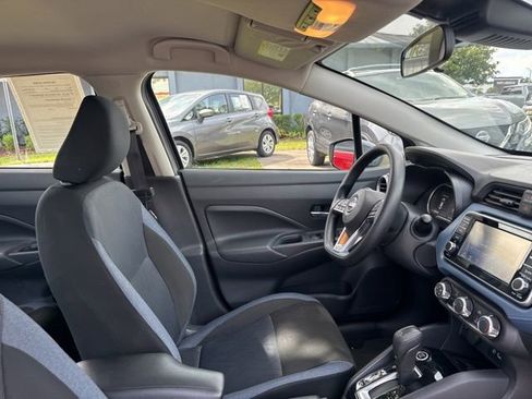 Used 2025 Nissan Versa SV FWD image 8