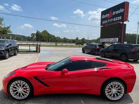 Used 2019 Chevrolet Corvette Stingray Coupe w/ Carbon Flash Badge Package RWD image 6