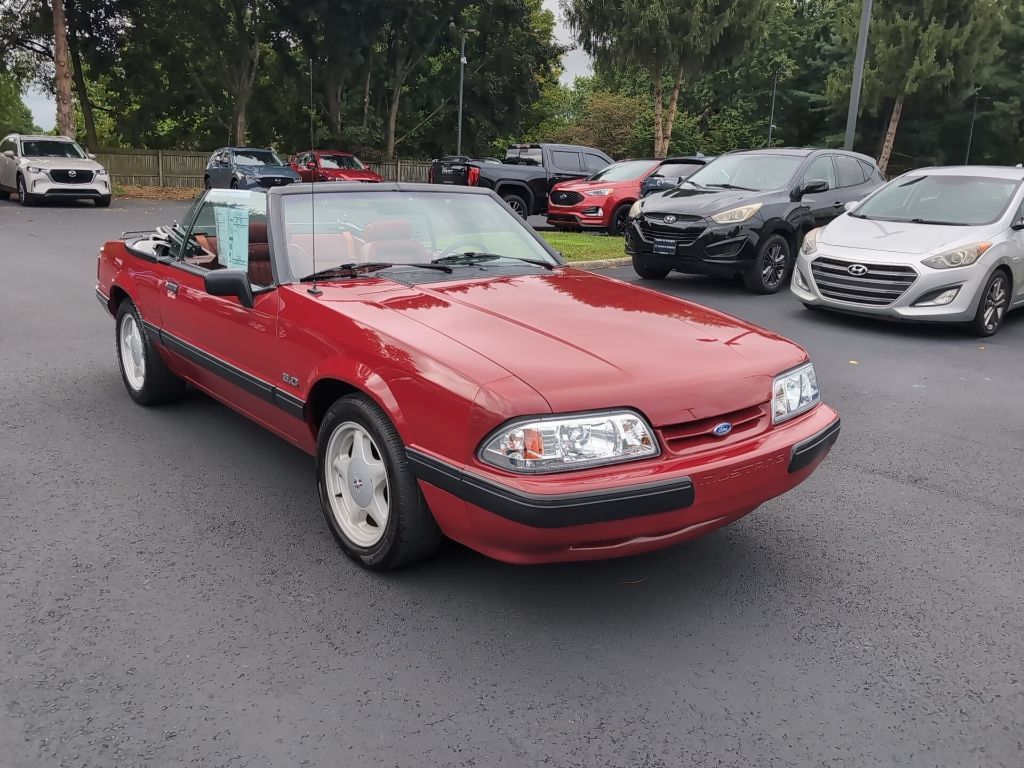 Used 1991 Ford Mustang LX RWD image 2