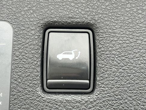 Used 2022 INFINITI QX50 Luxe image 19