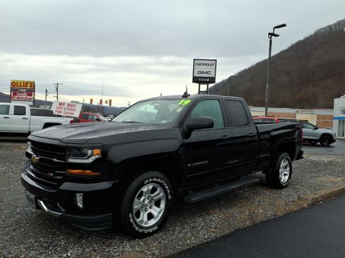Used 2019 Chevrolet Silverado 1500 LT w/ All Star Edition image 3