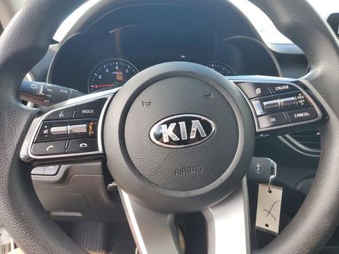 Used 2020 Kia Forte LXS image 19