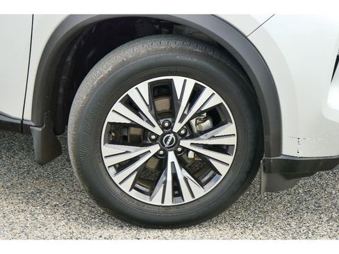 Used 2023 Nissan Rogue SV AWD/4WD image 27