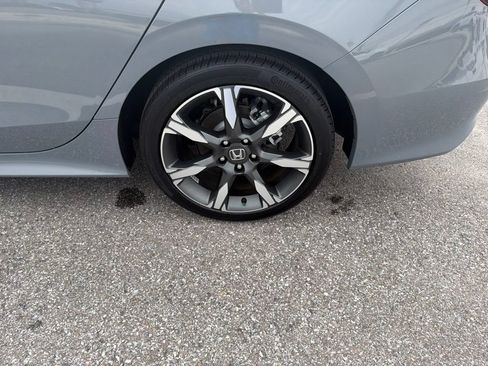 Used 2025 Honda Civic Sport image 8