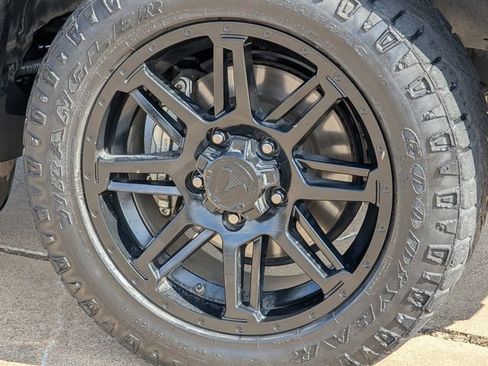 Used 2019 Toyota Tundra SR5 image 10