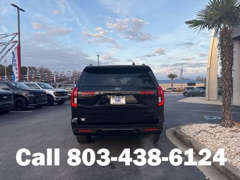 Used 2025 Ford Expedition Platinum w/ Stealth Appearance Package image 3