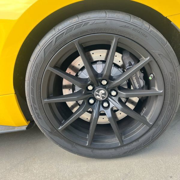 Used 2018 Ford Mustang Shelby GT350 w/ Convenience Package RWD image 11