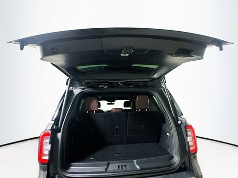 Used 2024 Ford Expedition Limited image 31