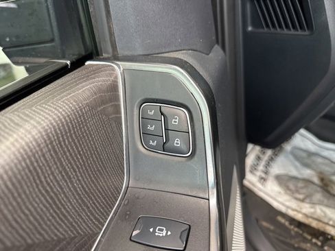 Used 2024 Ford F350 Platinum image 24