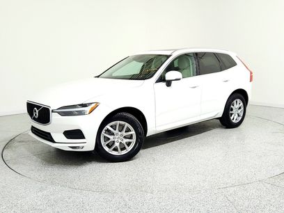 Used 2021 Volvo XC60 T6 Momentum w/ Premium Package