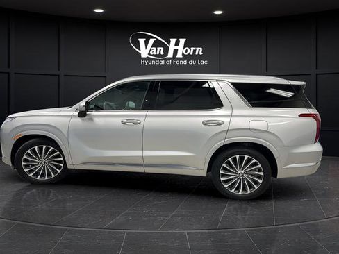 Used 2025 Hyundai Palisade Calligraphy image 4