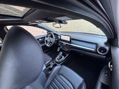 Used 2023 Kia Forte GT w/ GT2 Package image 10